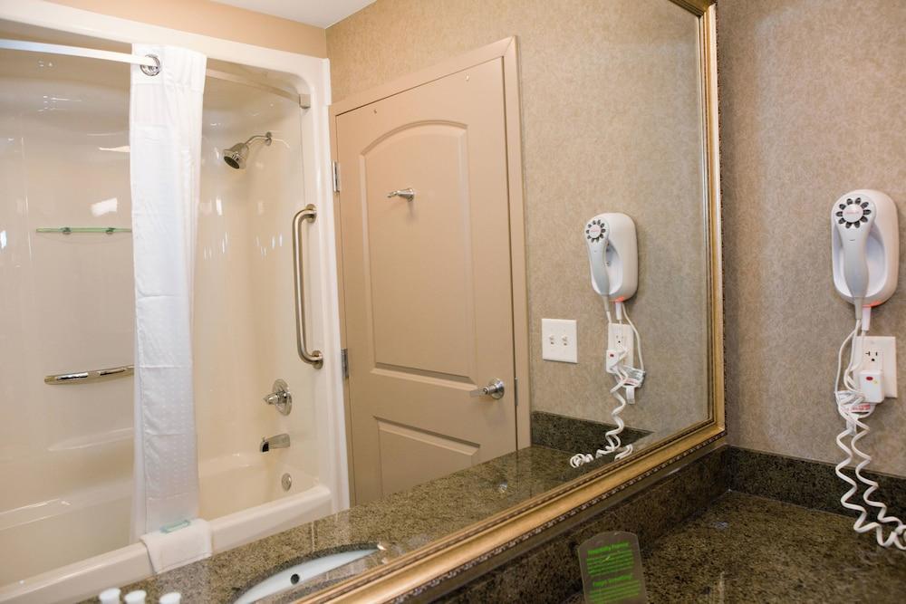 Holiday Inn Express And Suites Springfield Medical District By Ihg Kültér fotó